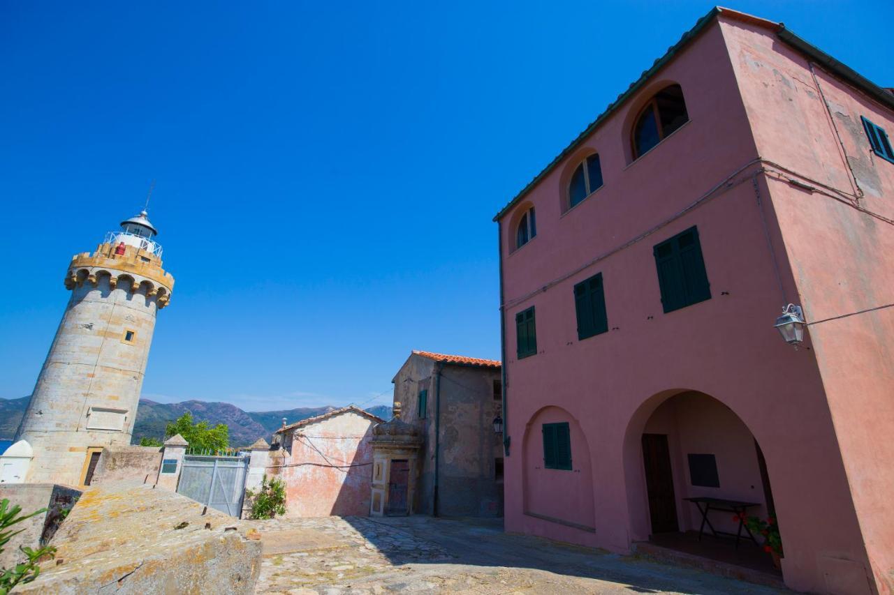 Helloelba Appartamento Il Faro ポルトフェッラーイオ エクステリア 写真