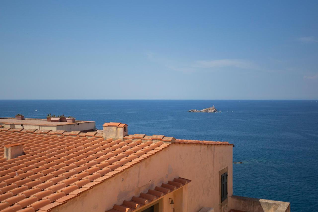 Helloelba Appartamento Il Faro ポルトフェッラーイオ エクステリア 写真